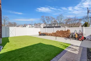 21 Adams St N, Farmingdale, NY 11735 - Photo 30