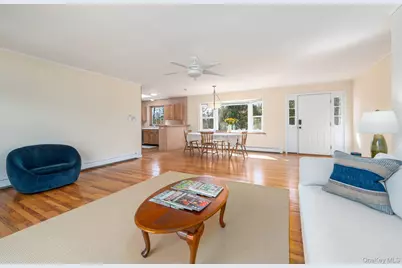 10100 New Suffolk Avenue, Cutchogue, NY 11935 - Photo 8