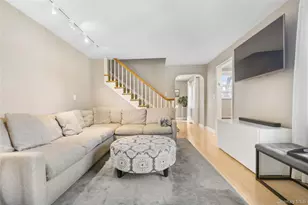 5 Birch St W, White Plains, NY 10607 - Photo 4