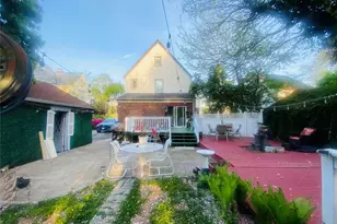 42 Mead St, Hempstead, NY 11550 - Photo 20