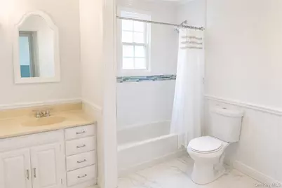 42 Mead Street, Hempstead, NY 11550 - Photo 18