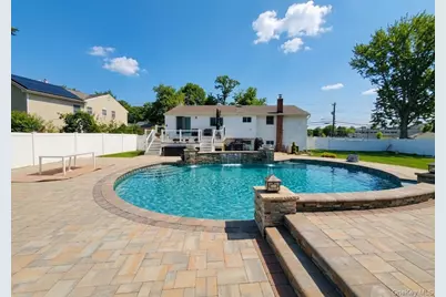 86 New Highway, Commack, NY 11725 - Photo 26