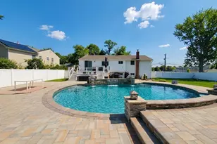 86 New Hwy, Commack, NY 11725 - Photo 26