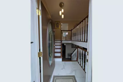 86 New Highway, Commack, NY 11725 - Photo 2