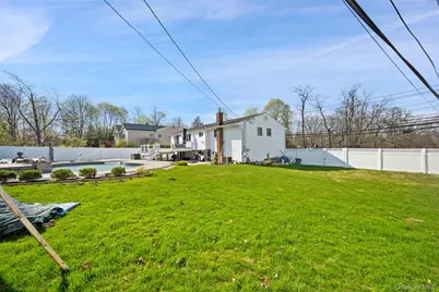 86 New Highway, Commack, NY 11725 - Photo 30