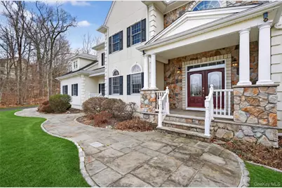 19 Parkview Circle, Carmel, NY 10512 - Photo 2