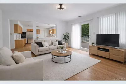 30 Ashford Drive, Bohemia, NY 11716 - Photo 8