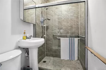 30 Ashford Drive, Bohemia, NY 11716 - Photo 22