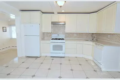 76 Hoffman Avenue, Elmont, NY 11003 - Photo 6