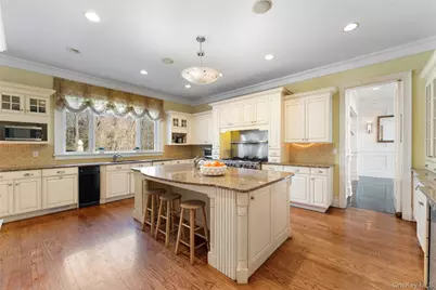 5 Rocky Hollow Drive, Larchmont, NY 10538 - Photo 8