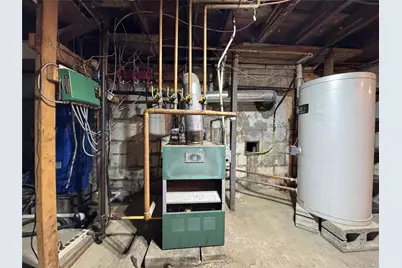 680 Vassar Road, Poughkeepsie, NY 12603 - Photo 16