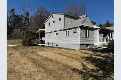 680 Vassar Road, Poughkeepsie, NY 12603 - Photo 18