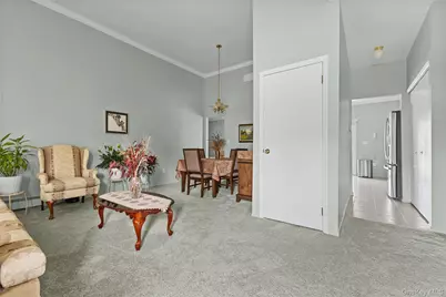 15 Timber Ridge Drive, Coram, NY 11727 - Photo 4