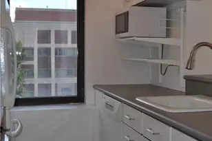 4 Martine Ave, White Plains, NY 10606 - Photo 6