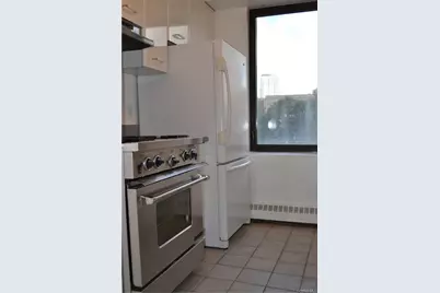 4 Martine Avenue #306, White Plains, NY 10606 - Photo 4