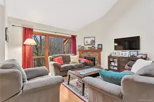 806 Eagle Bay Dr, Ossining, NY 10562 - Photo 4