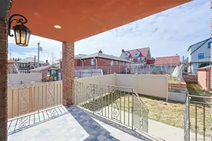 10-42 Utopia Pkwy, Whitestone, NY 11357 - Photo 40