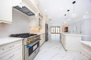 10-42 Utopia Pkwy, Whitestone, NY 11357 - Photo 16