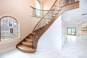 10-42 Utopia Pkwy, Whitestone, NY 11357 - Photo 4