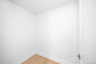 10-42 Utopia Pkwy, Whitestone, NY 11357 - Photo 22