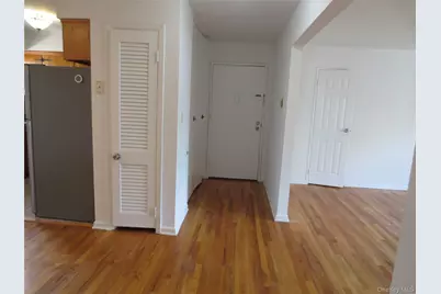 4 Oxford Court #8007, Suffern, NY 10901 - Photo 2