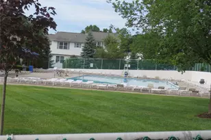 4 Oxford Ct, Suffern, NY 10901 - Photo 16