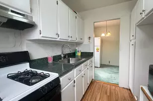 196-17 73rd Ave, Fresh Meadows, NY 11365 - Photo 6