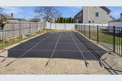 199 N Delaware Avenue, Massapequa, NY 11758 - Photo 36