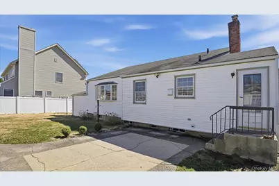 199 N Delaware Avenue, Massapequa, NY 11758 - Photo 34