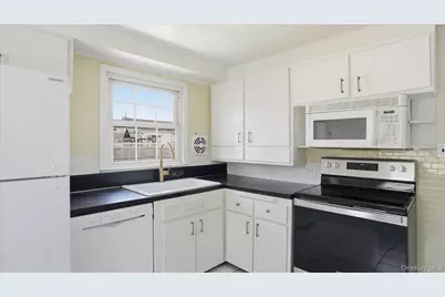 199 N Delaware Avenue, Massapequa, NY 11758 - Photo 14