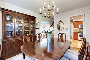 139 Garden St, Garden City, NY 11530 - Photo 8