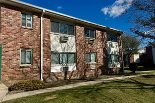 2399 Union Blvd, Islip, NY 11751 - Photo 2