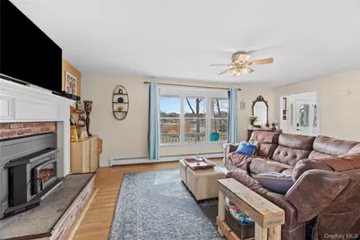 107A Ocean Avenue, Center Moriches, NY 11934 - Photo 16