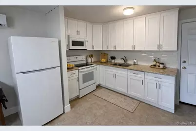 110 Jericho Turnpike #3, Mineola, NY 11501 - Photo 1