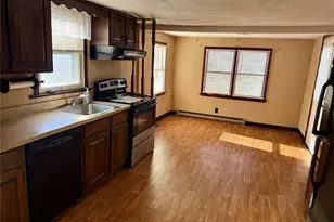 647 S Drury Ln, Rock Tavern, NY 12549 - Photo 8