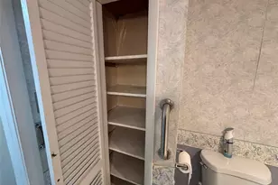 647 S Drury Ln, Rock Tavern, NY 12549 - Photo 12