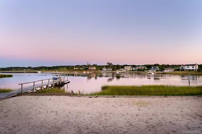 8 Landsend Lane, Southampton, NY 11968 - Photo 2