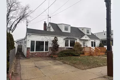 58 Roosevelt Place, Island Park, NY 11558 - Photo 2