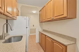 2190 Boston Rd, Bronx, NY 10462 - Photo 10