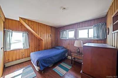 7 Woodpecker Lane, Levittown, NY 11756 - Photo 22