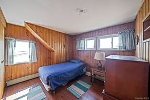 7 Woodpecker Ln, Levittown, NY 11756 - Photo 22