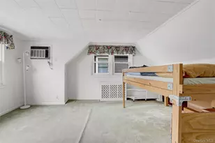 892 Bryant Ave, New Hyde Park, NY 11040 - Photo 16