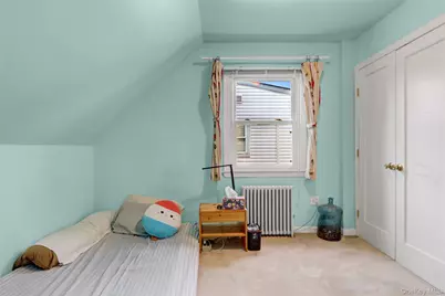 892 Bryant Avenue, New Hyde Park, NY 11040 - Photo 20