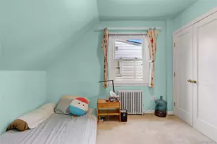 892 Bryant Ave, New Hyde Park, NY 11040 - Photo 20