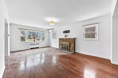 219-01 82nd Avenue, Queens Village, NY 11427 - Photo 8