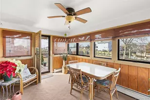7 Montgomery Ln, Bay Shore, NY 11706 - Photo 12