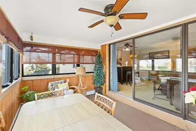 7 Montgomery Lane, Bay Shore, NY 11706 - Photo 20