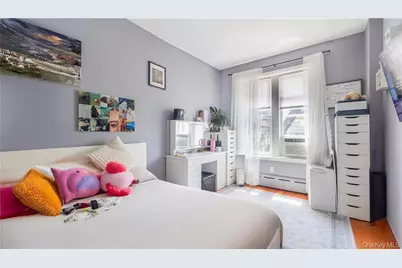 1717 Voorhies Avenue, Brooklyn, NY 11235 - Photo 6