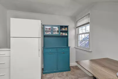 81 Stuart Street, Lynbrook, NY 11563 - Photo 16