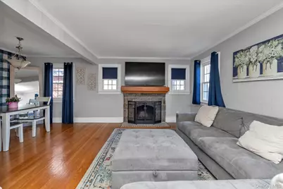 81 Stuart Street, Lynbrook, NY 11563 - Photo 4